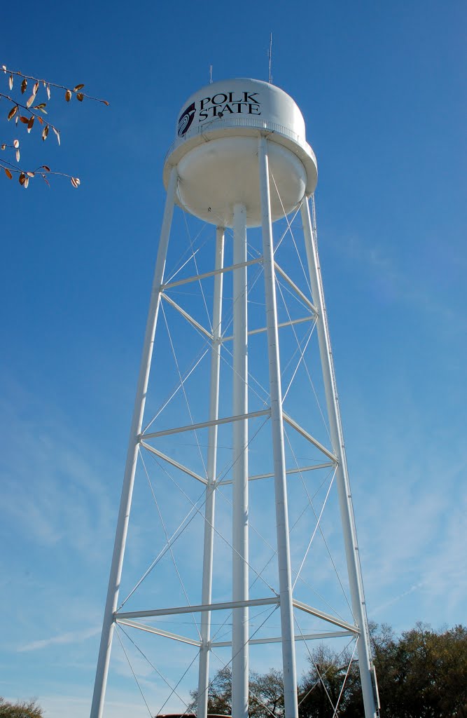 Water Tank at the Third Street Water Plant, Winter Haven, FL, Элоис