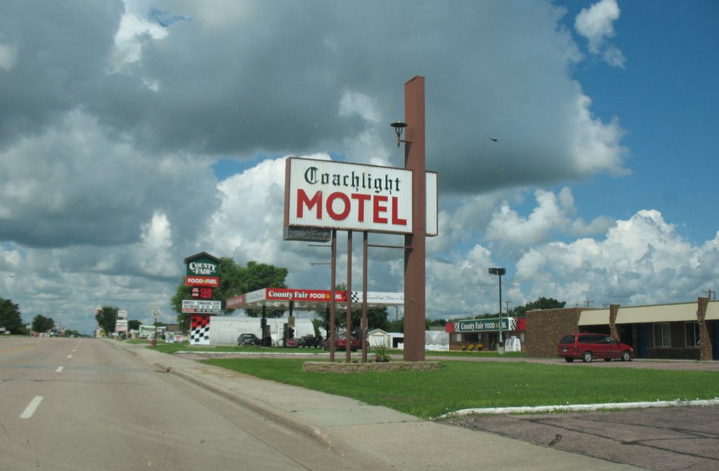Coachlight Motel, Митчелл