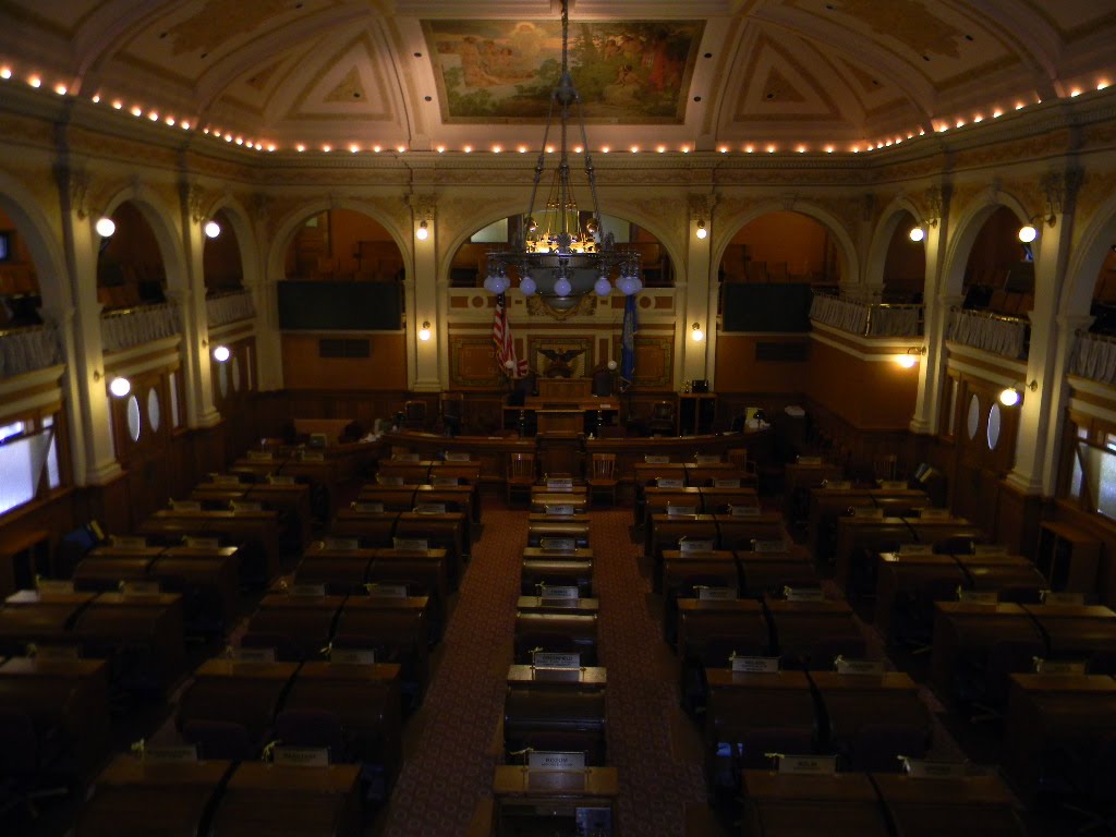 South Dakota House of Representatives Chamber, Пирр