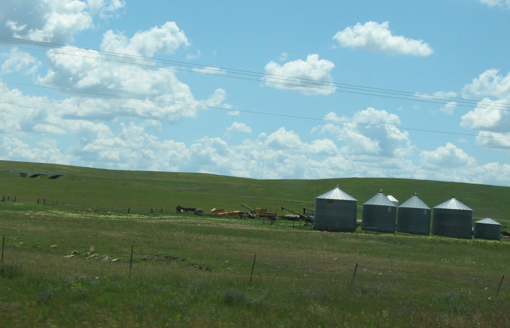 Silos and Exit 214, Рапид-Сити