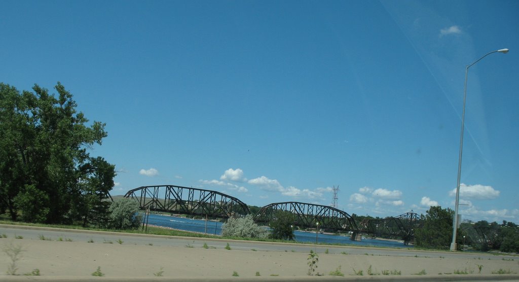 Railroad bridge over the Missouri at Pierre, Сиу-Фоллс