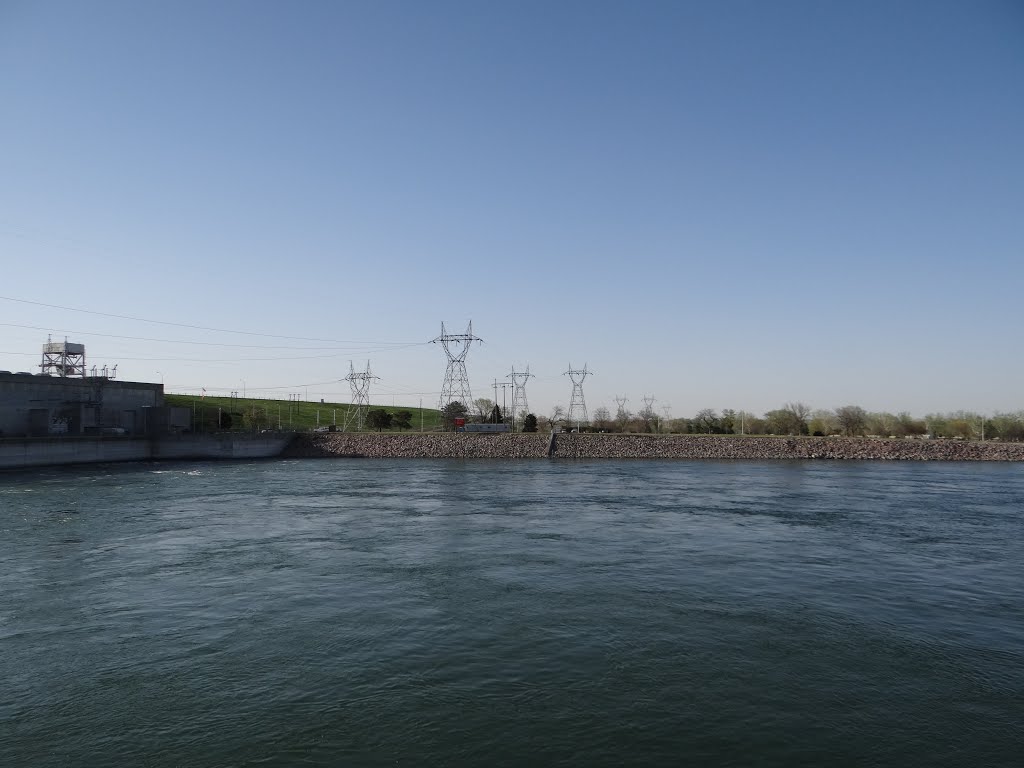 Big Bend Dam in Forth Thomposn SD, Сиу-Фоллс