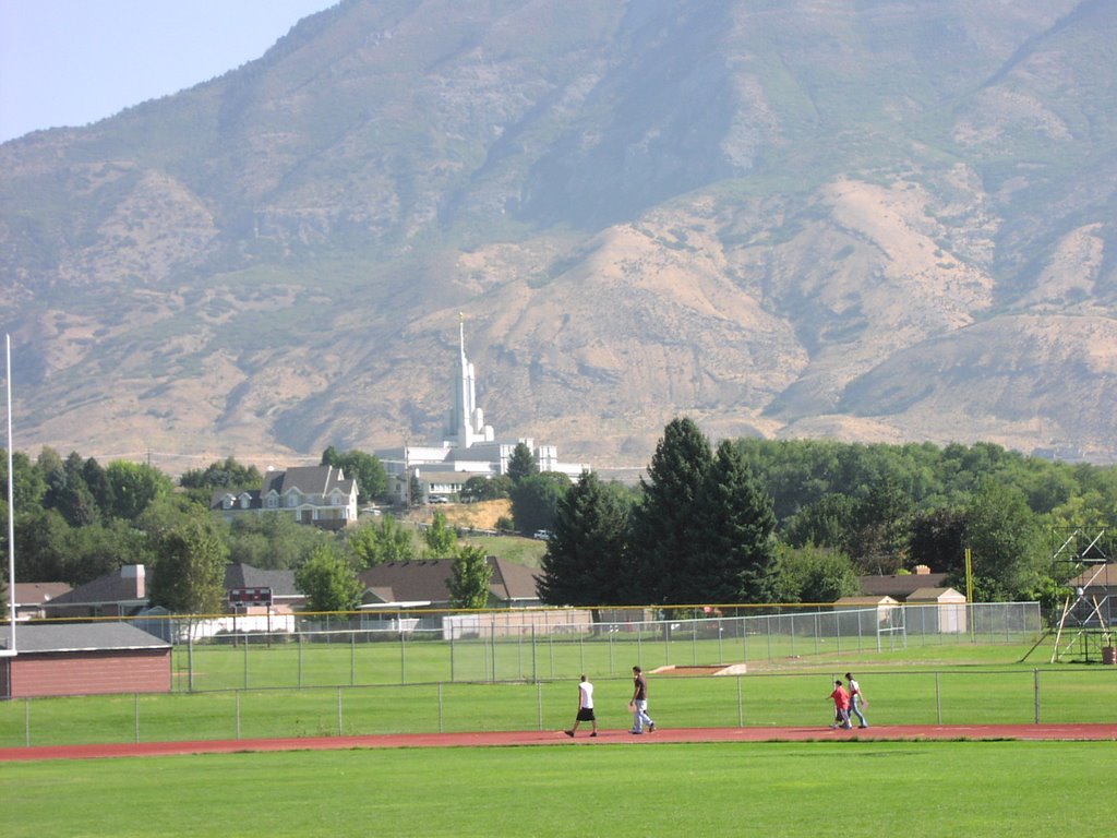 Timpanogos temple from AFHS, Американ-Форк