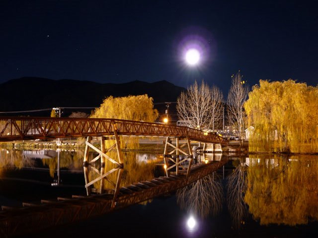 Pioneer Park With A Full Moon Late Fall., Бригам-Сити