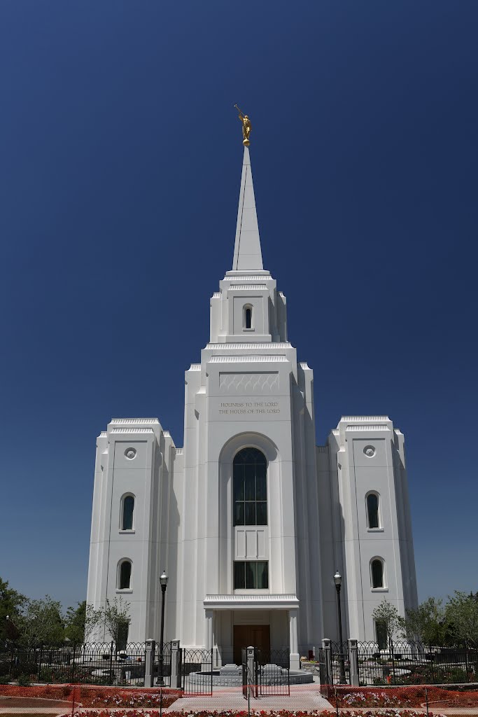 Brigham City LDS Temple front view, Бригам-Сити