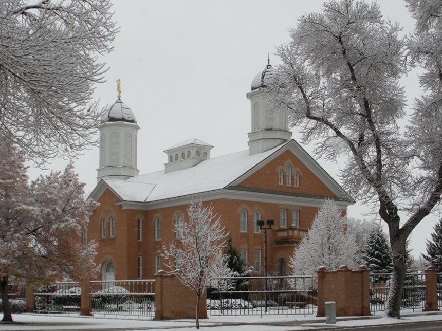 Vernal Temple in the first snow of the season, Вернал