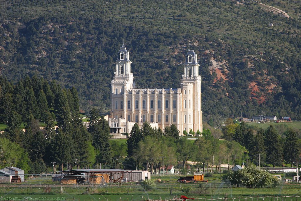 Manti Temple in springtime, Ист-Миллкрик