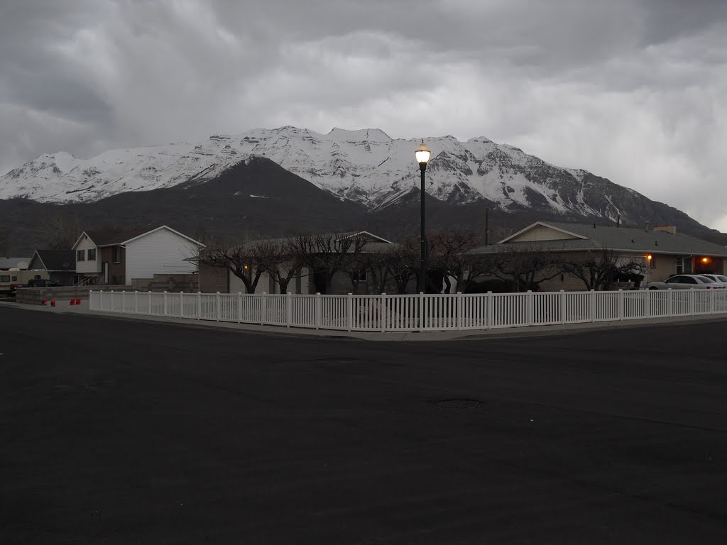Mount Timpanogos as seen from central Orem, Орем