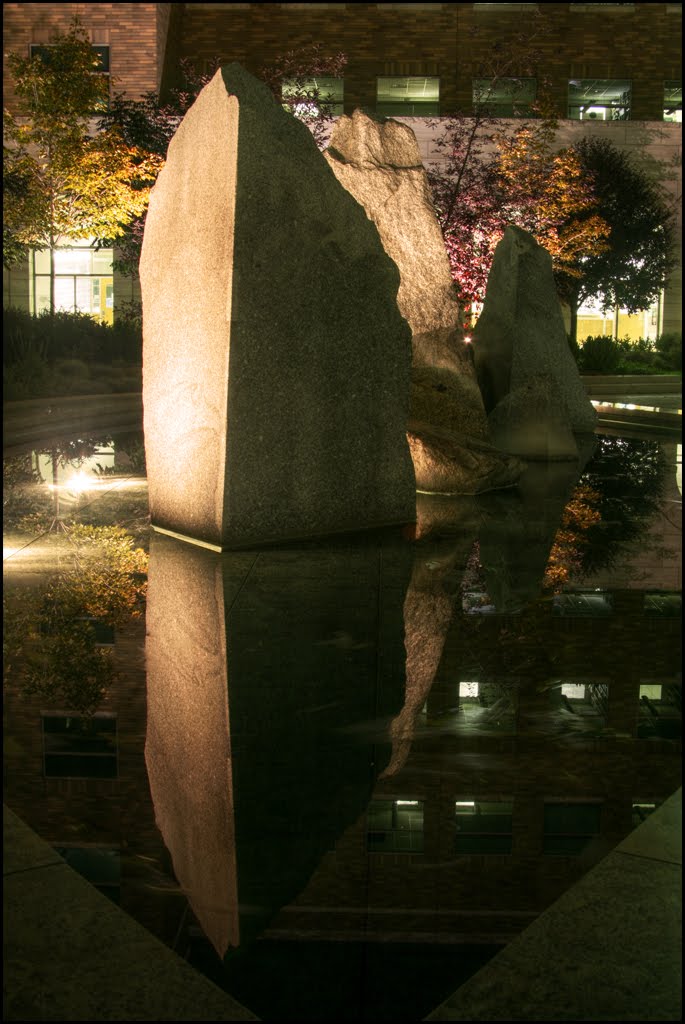 JFSB Fountain at night, Прово