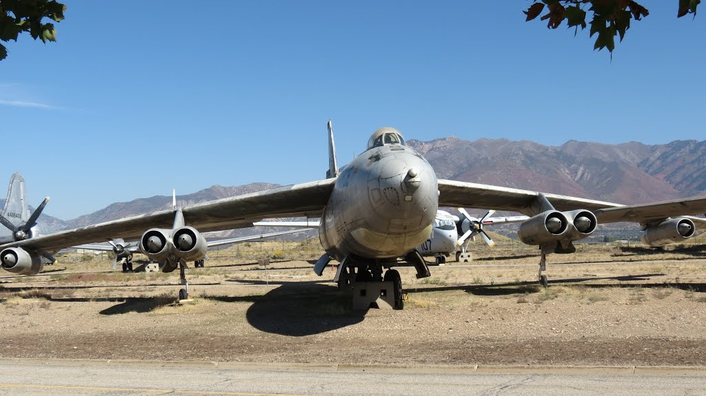 Sweepwinged B-47 Bomber on display at Hill Air Force Base, Utah, Рой