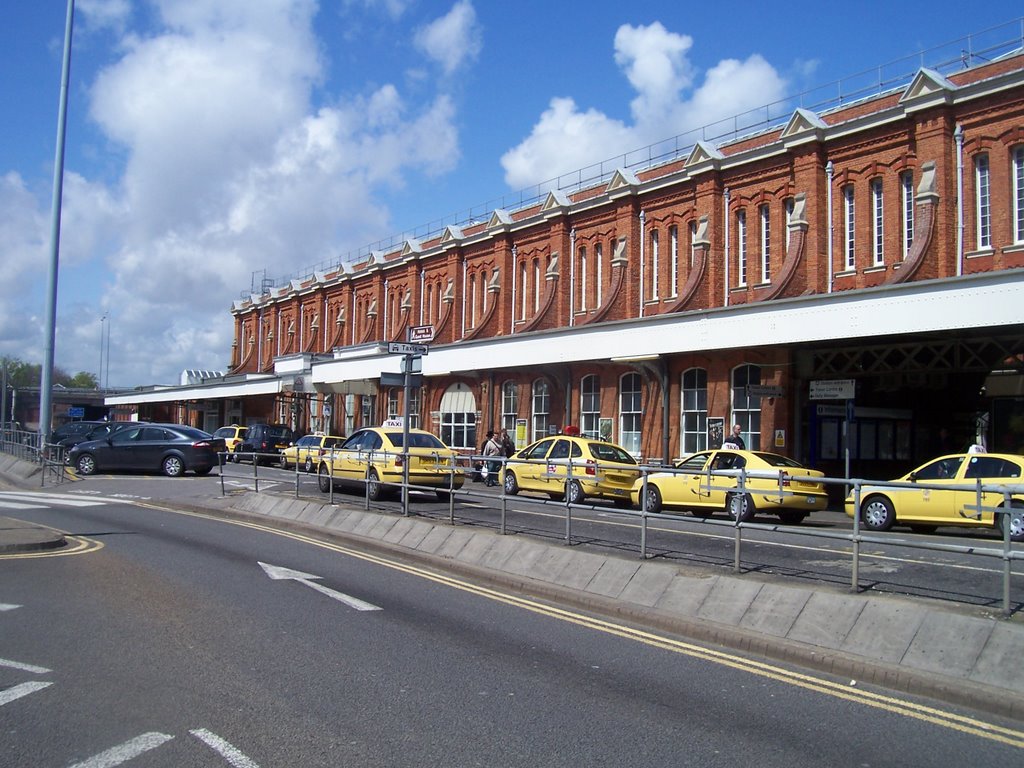 Bournemouth Train Station, Борнмут