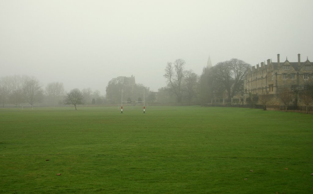 Misty Morning On The Rugby Field by Tony Reid, Оксфорд