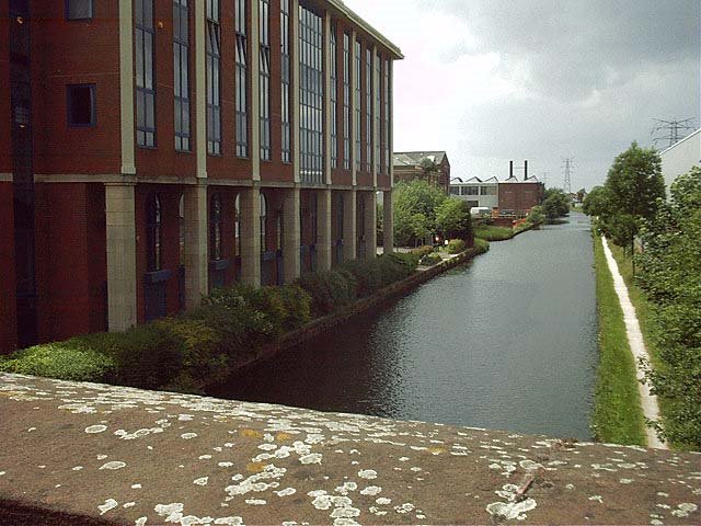 bridgewater canal in Broadheath, Алтринчам