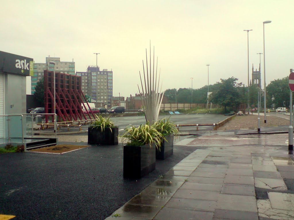 Фото Munitions Factory Explosion Memorial Sculpture By Paul Margetts. Ashton Under Lyne Фото Munitions Factory Explosion Memorial Sculpture By Paul Margetts. Ashton Under Lyne