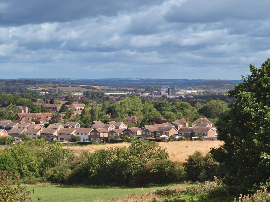 North from Crouch Hill over the edge of Banbury towards the Kraft Food factory, Банбери