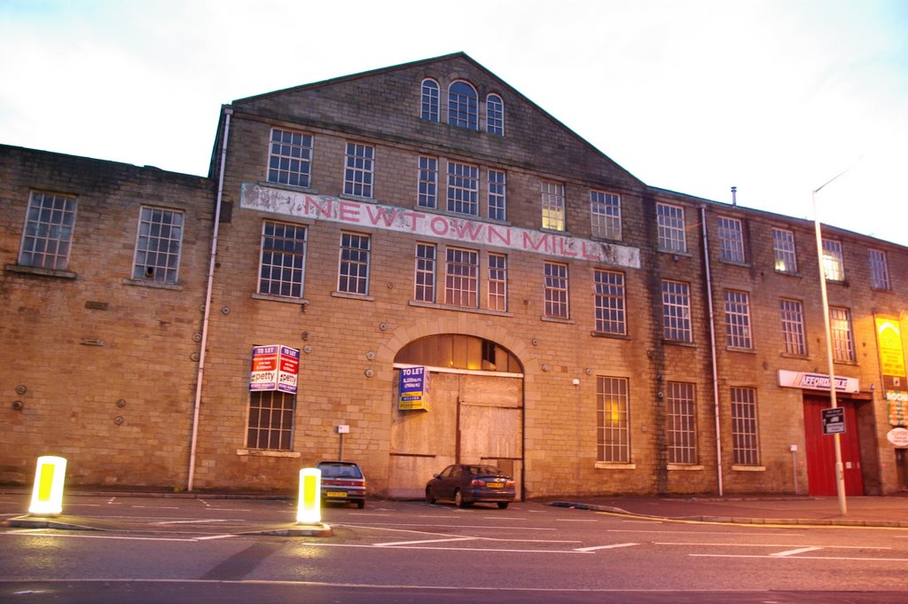 Newton Mill old building, Барнли