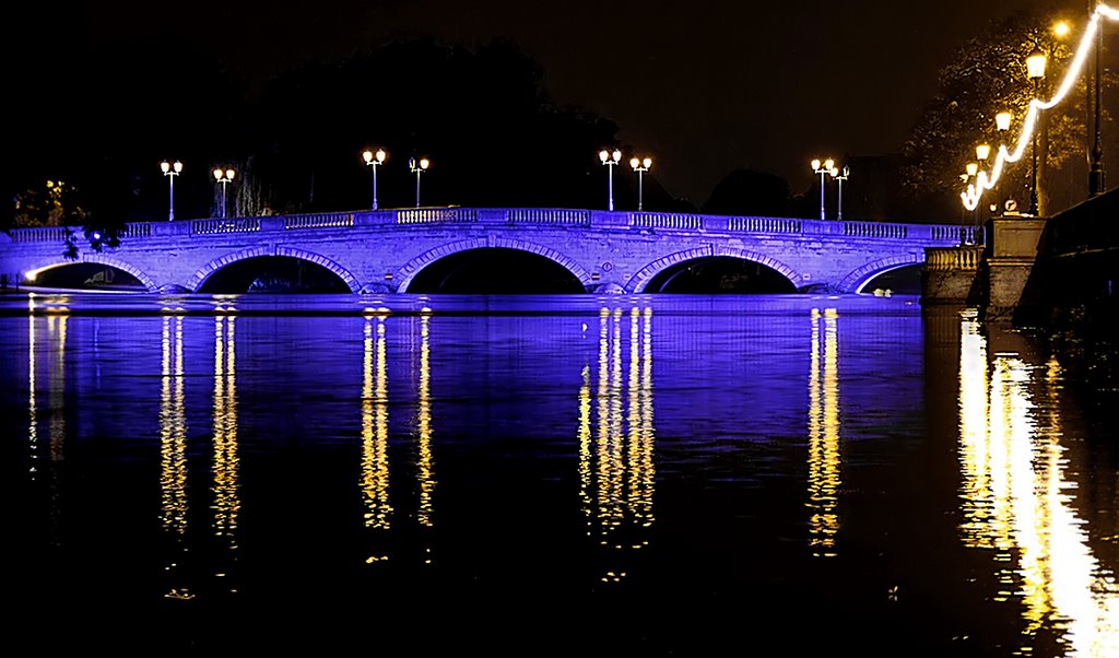 Blue bridge of Bedford, Бедворт