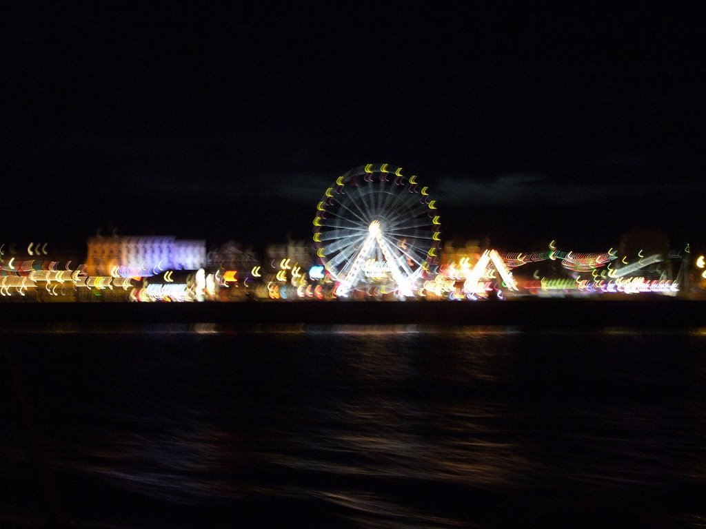 Amusements from the sea by night, Бридлингтон