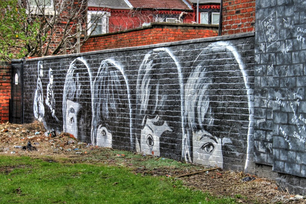Beatles mural, Litherland, Бутл