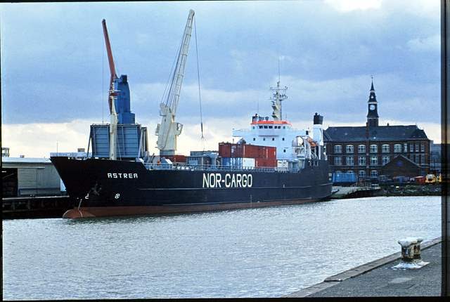 Grimsby Docks Nor cargo m.v Astrea, Гримсби