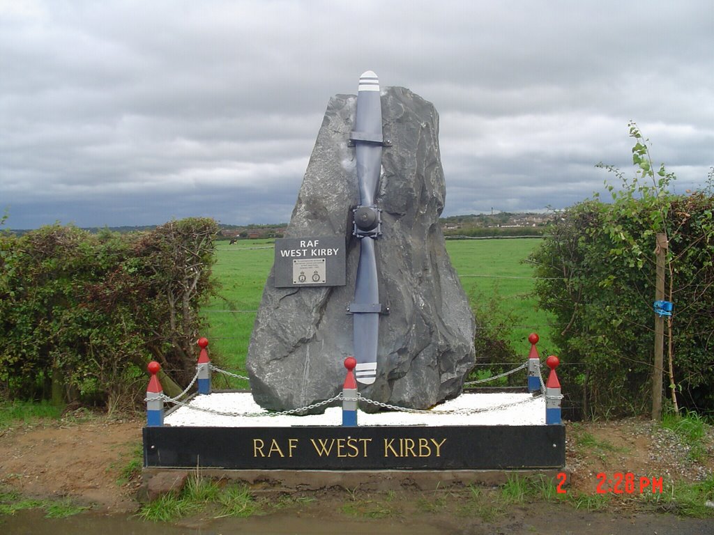 RAF  West  Kirby  Commemorative  Stone, Грисби