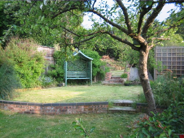 Oakham garden at peace, Дадли
