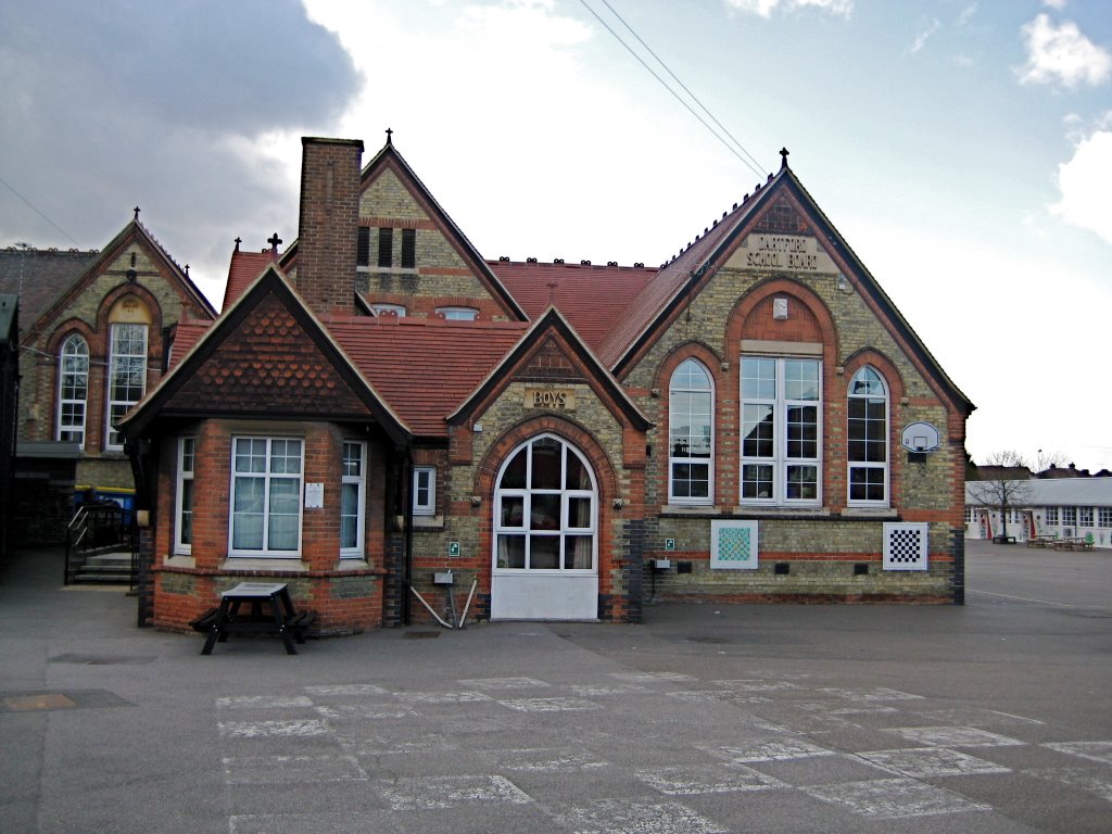 West Hill County Primary School (Mrs Rudmans classroom on the right!), Дартфорд