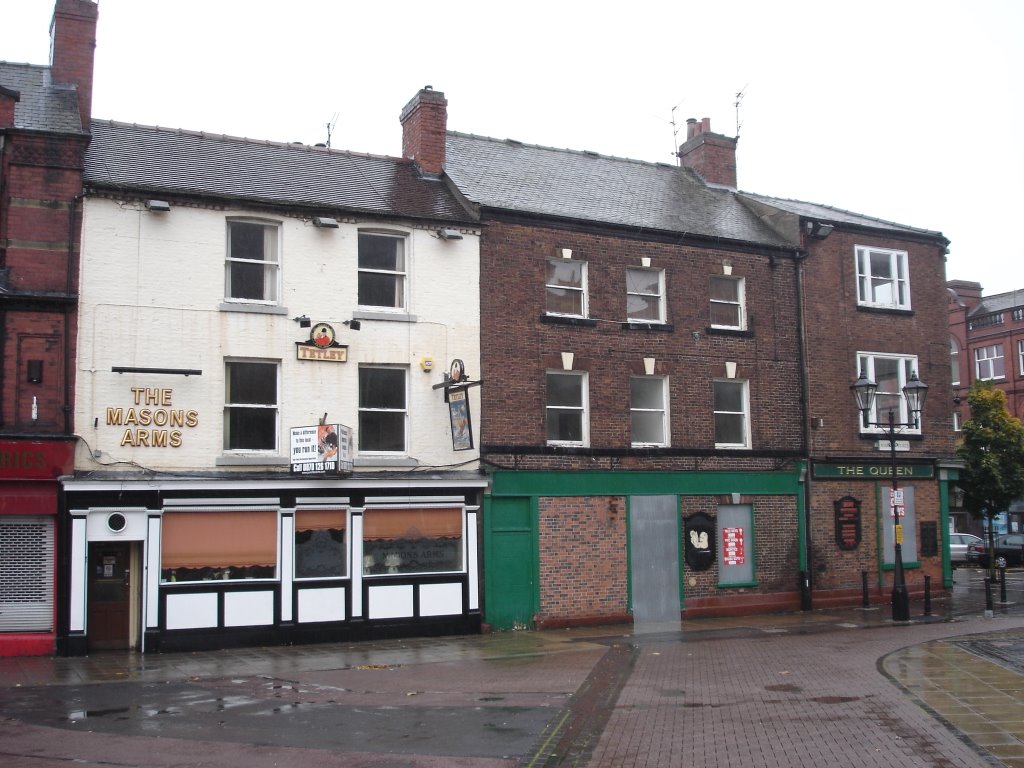 Masons Arms and The Queen, Market Place, Doncaster, Донкастер