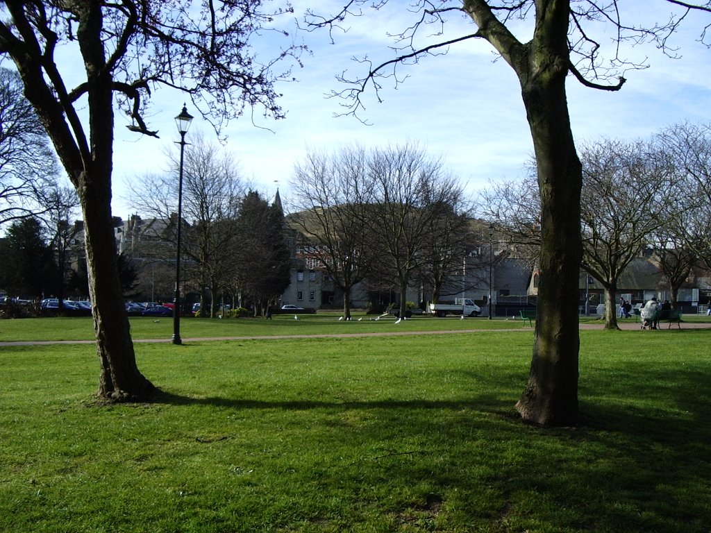 Pencester Gardens in Springtime, Dover, Kent, England, United Kingdom 1, Дувр