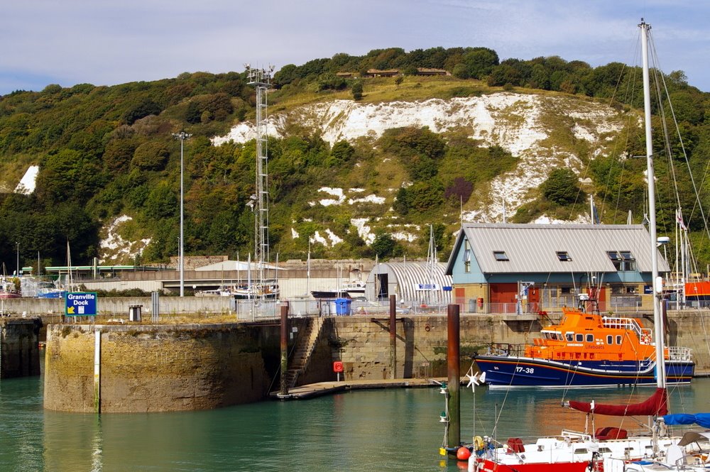 RNLB 17-38 Daniel L Gibson Relief Lifeboat, Tidal Harbour, Dover Marina, Kent, UK, Дувр