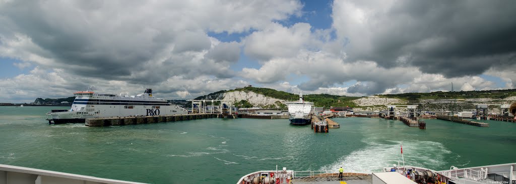 Dover Castle & The White Cliffs of Dover from the Ferry Terminal, Eastern Docks, Port of Dover, Kent, Дувр