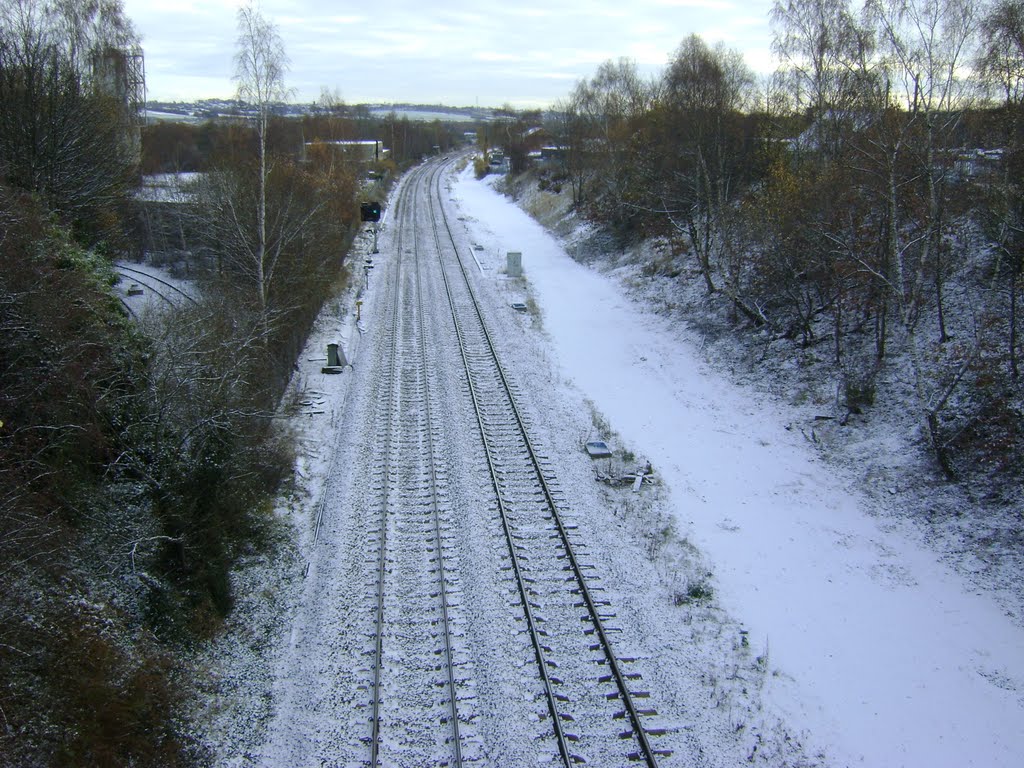 November Snow On Thornhill Train Line., Дьюсбури