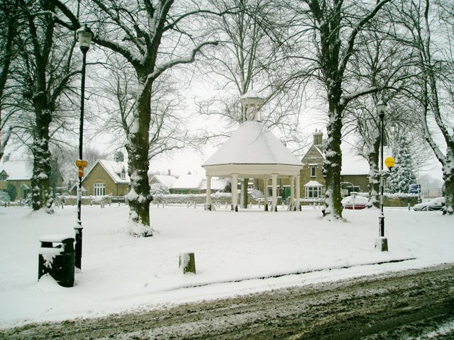 Harrold Buttermarket in the snow, Карлтон