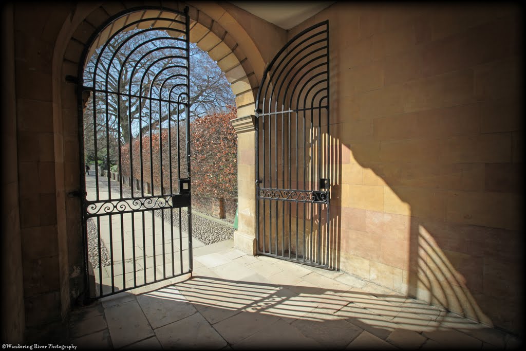 The Gates to Clare College Cambridge, Кембридж