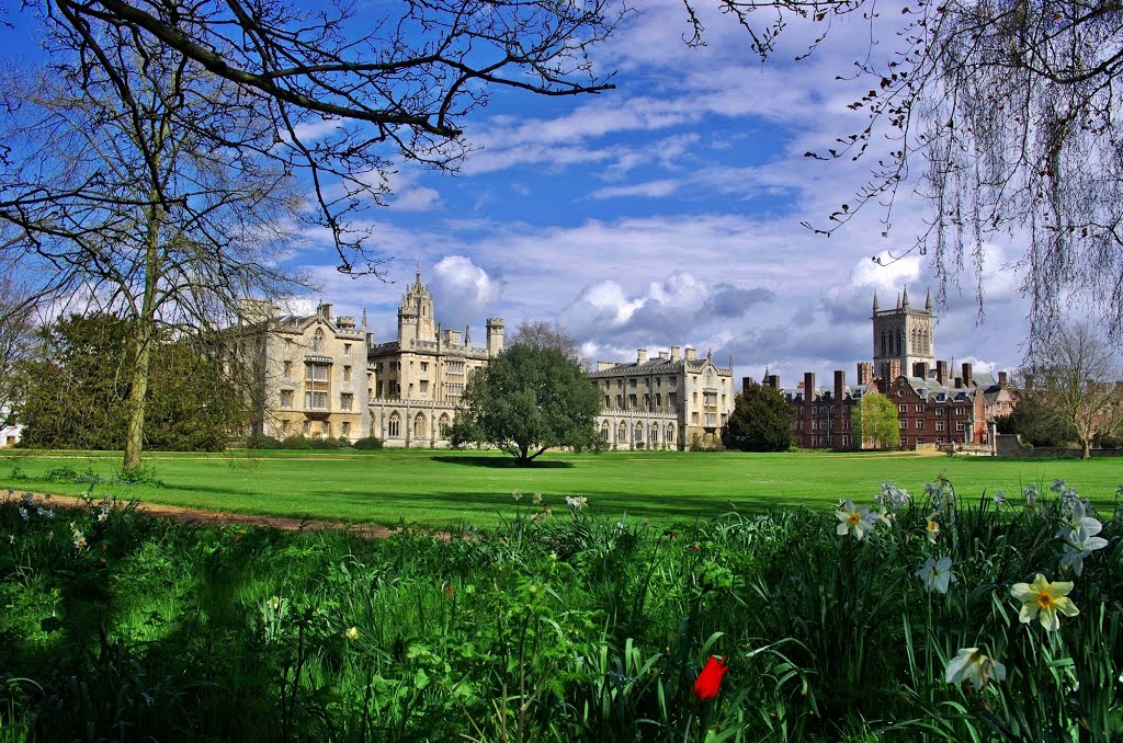 St. Johns College, Cambridge. Spring view., Кембридж