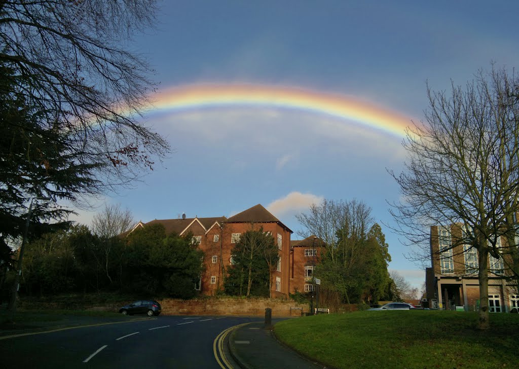 Abbey End, Kenilworth, with rainbow, Кенилворт