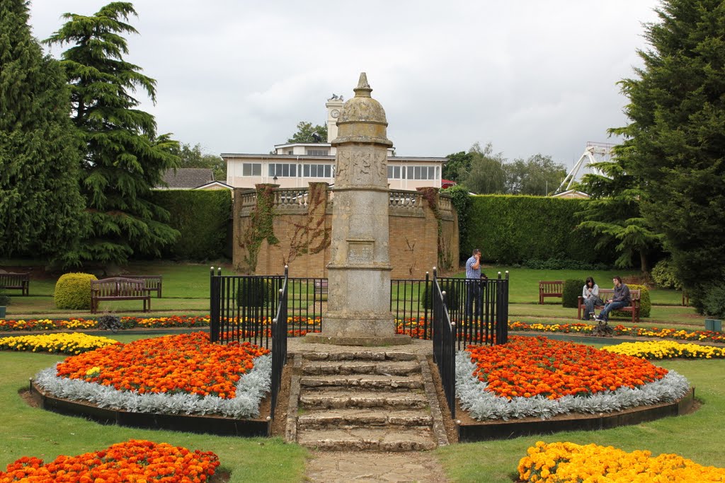 wickstead monument, Кеттеринг