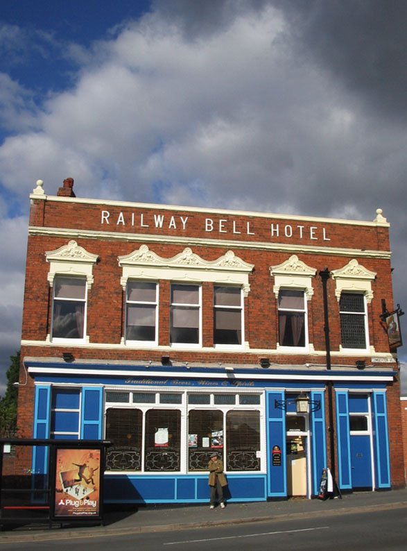 The Railway Bell Hotel built c1850, Киддерминстер