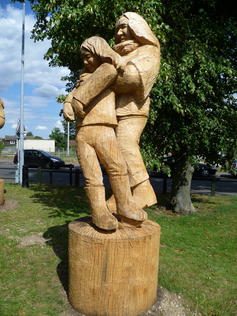 105. tree carving art, the walks, kings lynn, norfolk. aug 2011., Кингс-Линн