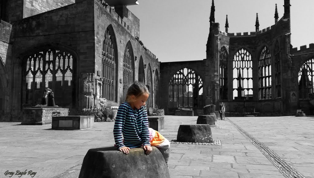 Coventry Cathedral-Old and New-Aimee, Ковентри