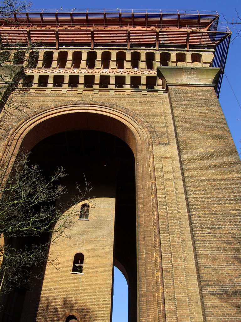 Britains Largest surviving Victorian Water Tower, Колчестер