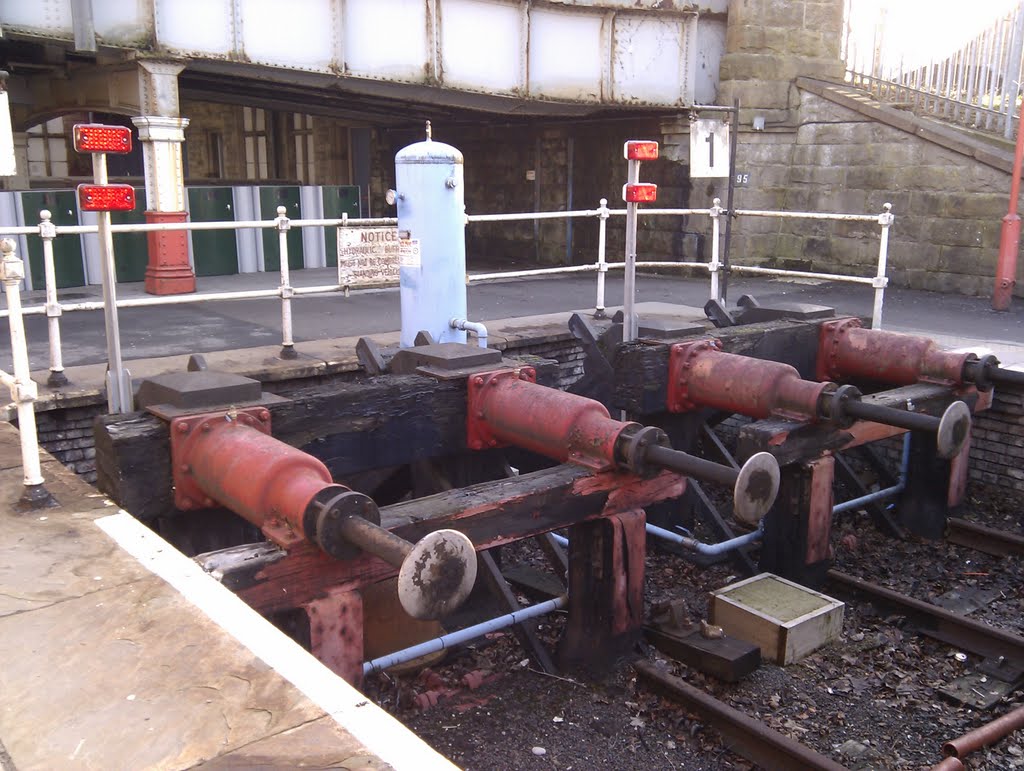 Pneumatic Buffers, Lancaster Railway Station., Ланкастер
