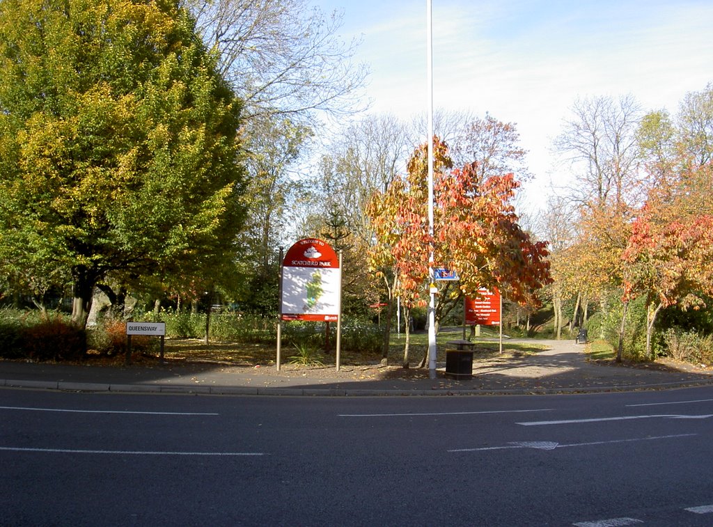 Entrance to Scatcherd Park, Morley, Морли