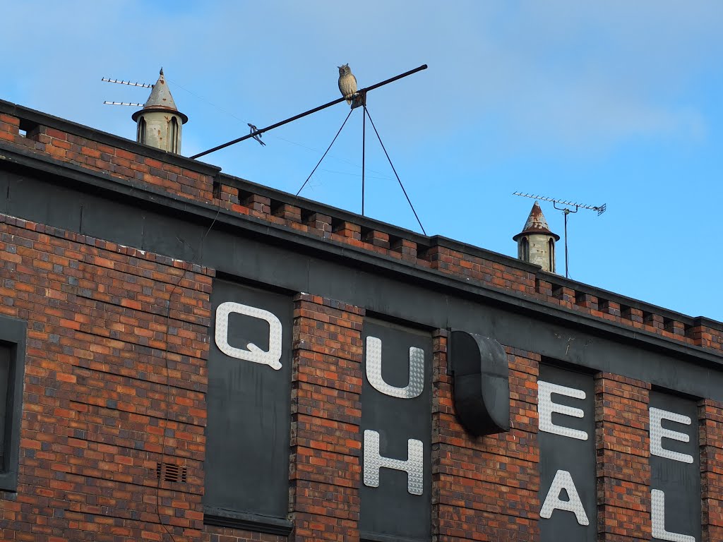 The Queens Hall building Roof line High Street, Nuneaton, Нунитон