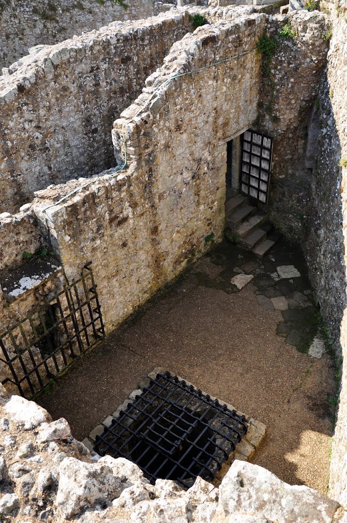 Carisbrooke Castle - top of the tower, Ньюпорт