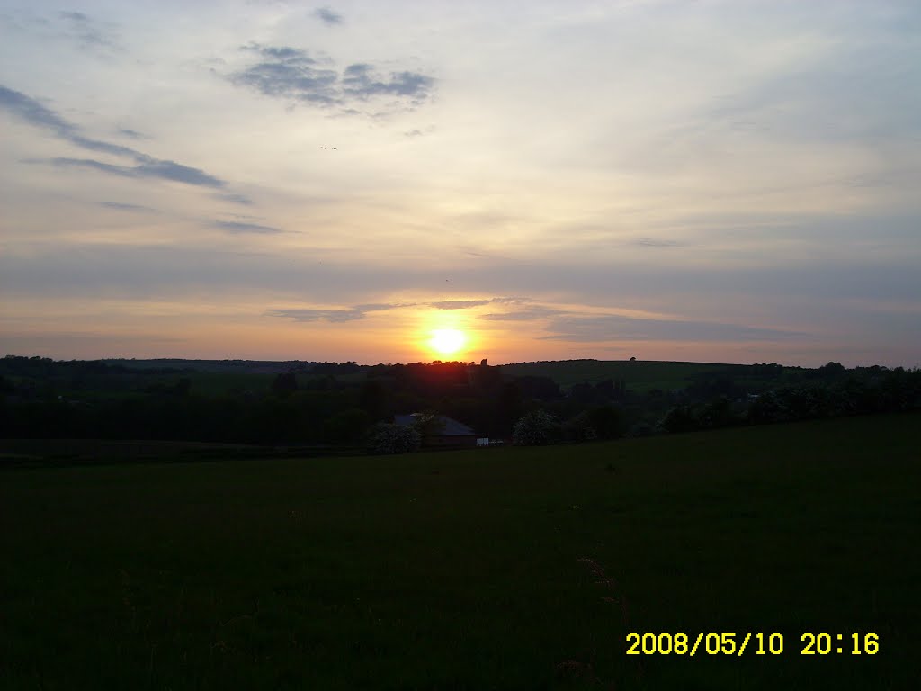 Sunset, viewed from footpath A38, Blackwater 10 May 2008, Ньюпорт