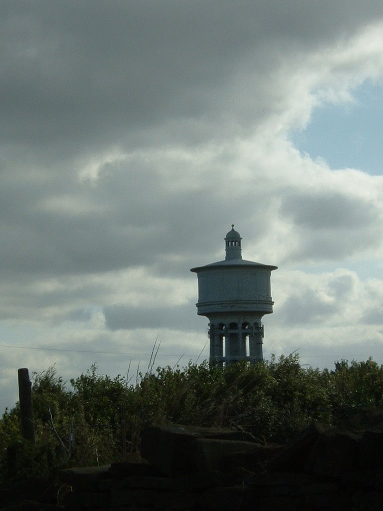 Gawthorpe Water Tower, taken from Huntsman pub on Chidswell Lane, Оссетт