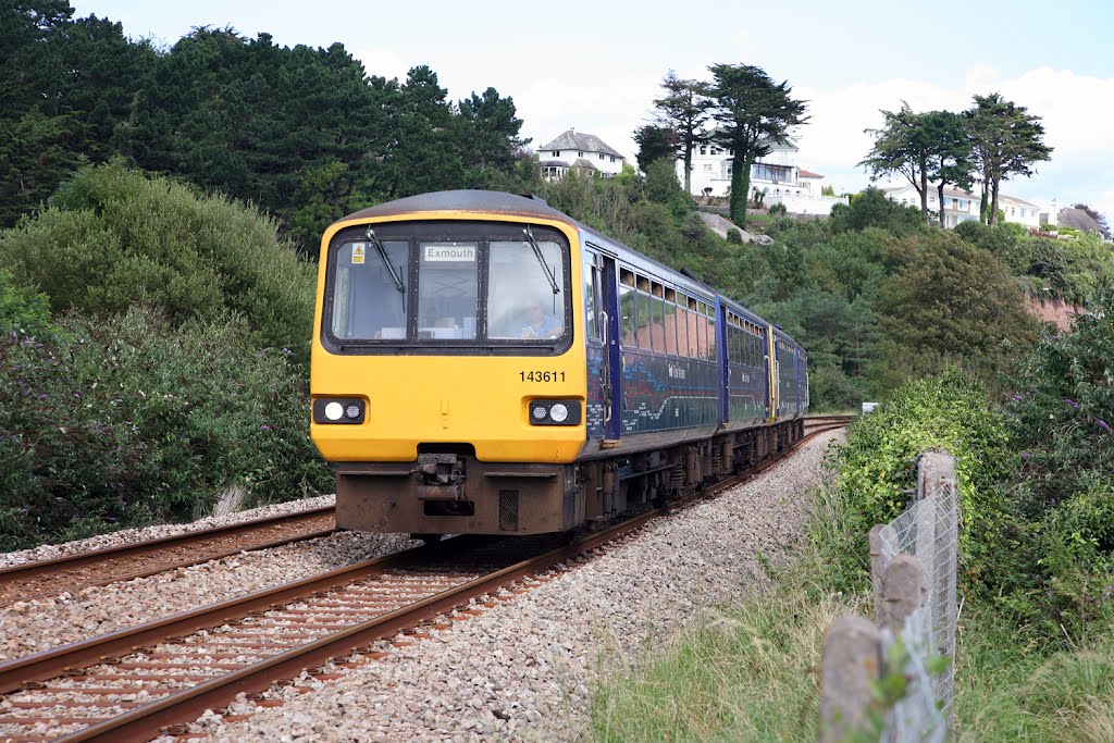 143611 leads the 11:24 Exemouth to Paignton at Hollicombe, between Torquay and Paignton on Sunday 26/8/2012., Пайнтон