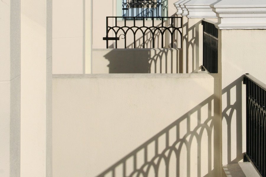 Terrace Symmetry, Плимут