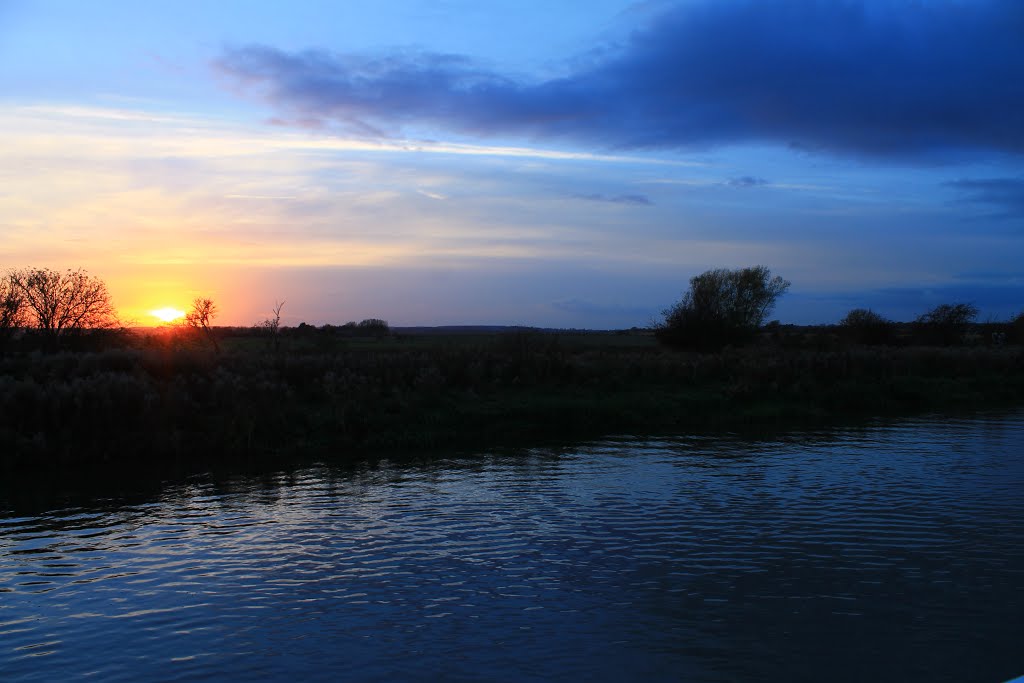 Sunset on the River Witham 2., Рагби